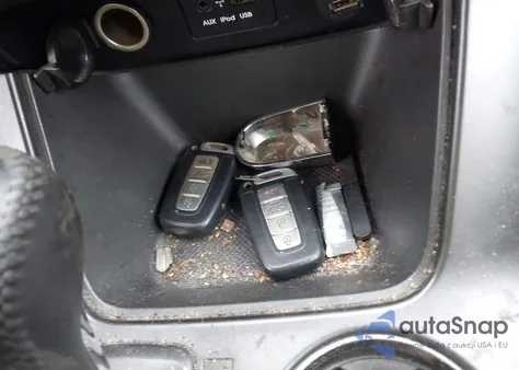 2011 Kia Sorento Ex из США, поврежденный, VIN 5XYKUCA13BG065606